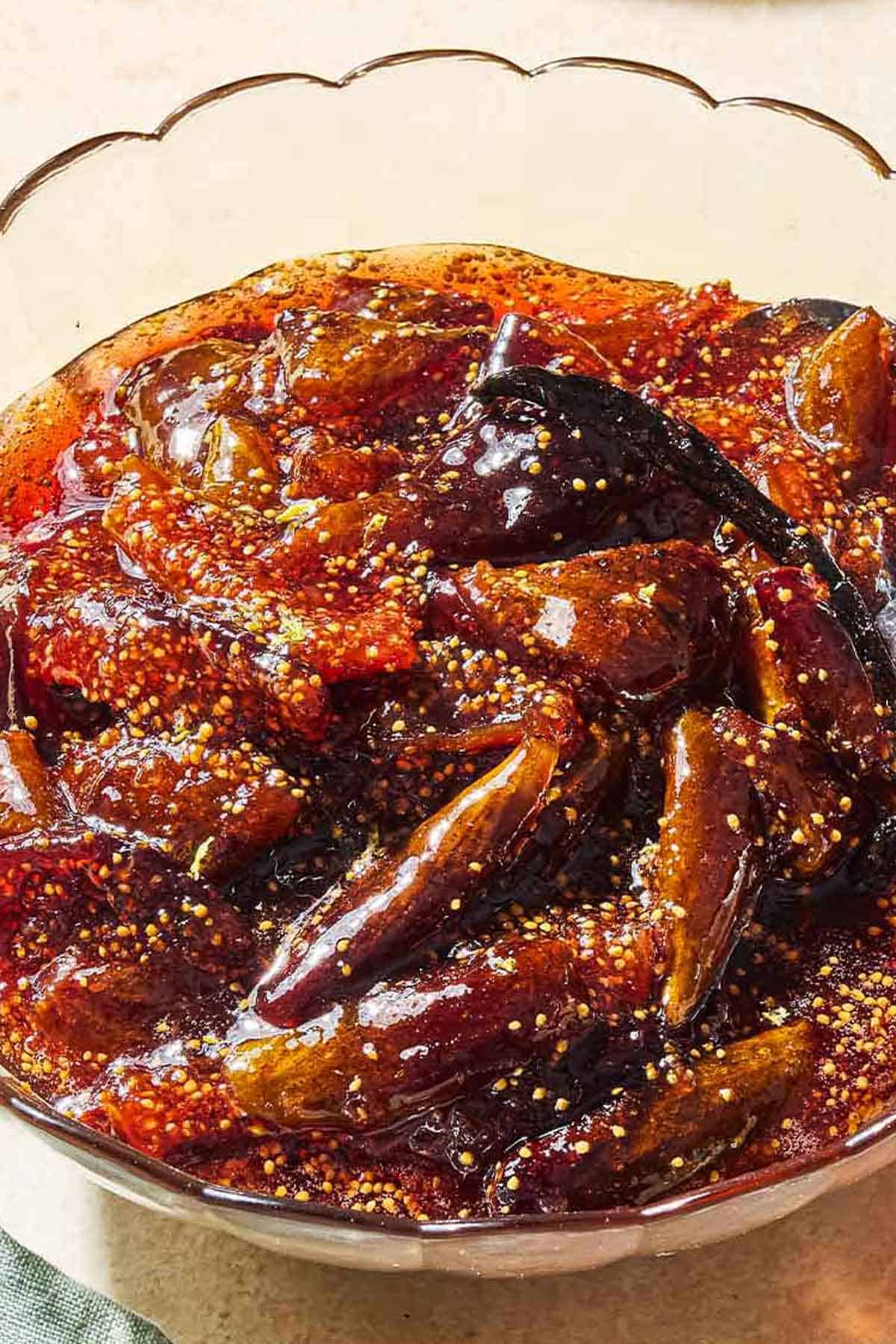 A close up of fig jam in a bowl.