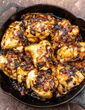 Onion chicken, a close up shot