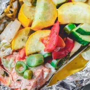 Mediterranean-Style Baked Salmon In Foil