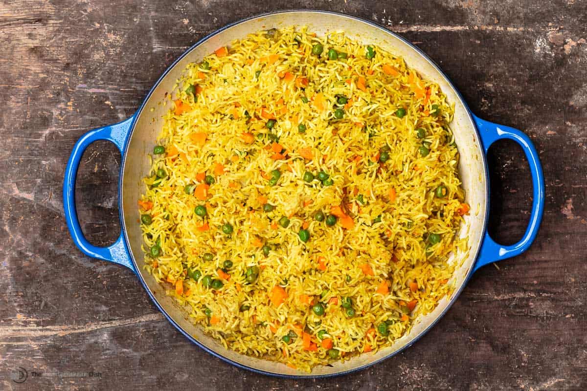 Middle Eastern rice and peas in a pot